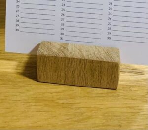 Holzaufsteller ca. 7 x 4 x 3 cm